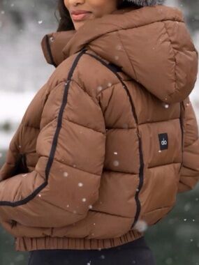 ALO Yoga Brown Cropped Puffer Jacket